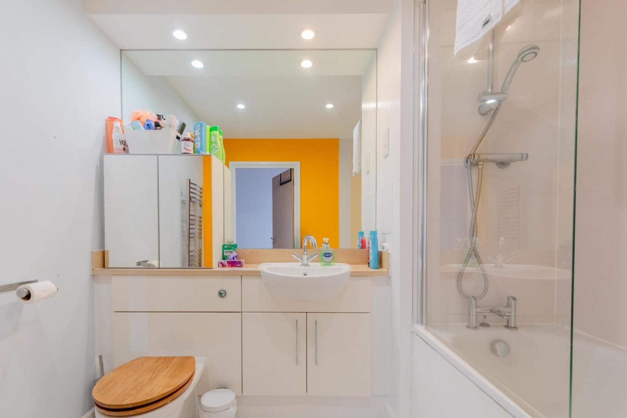 Quirky 1bd Flat Wgym & Views Dalston! Londra